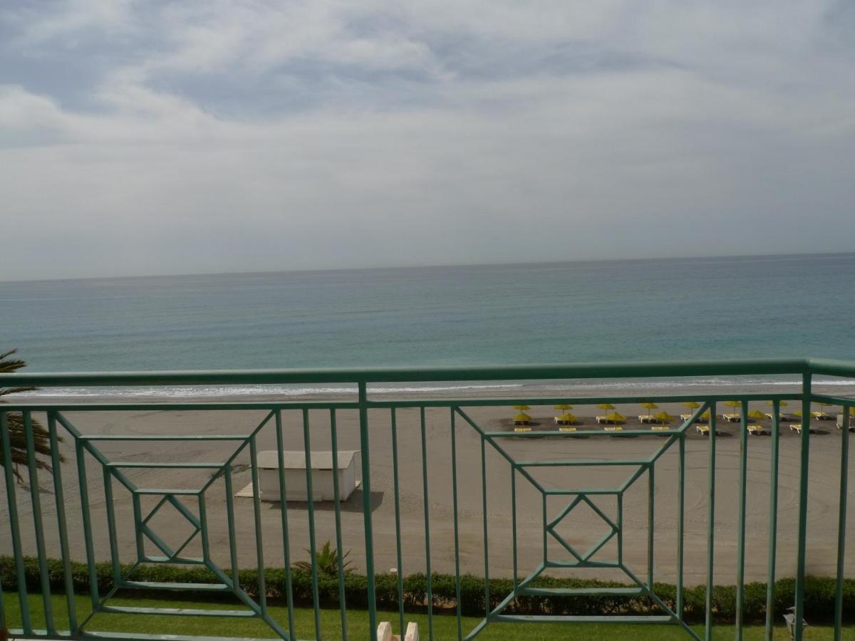 Torrox Costa Beachfront Apartment Экстерьер фото