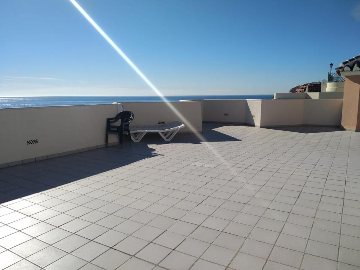 Torrox Costa Beachfront Apartment Экстерьер фото
