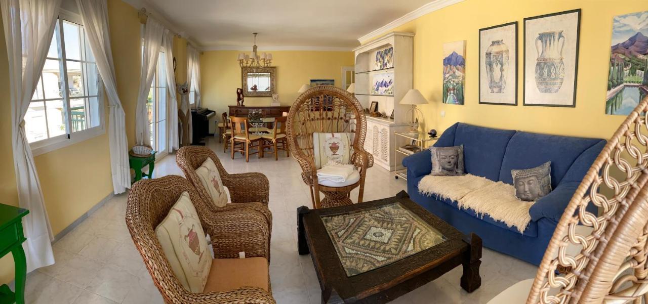 Torrox Costa Beachfront Apartment Экстерьер фото